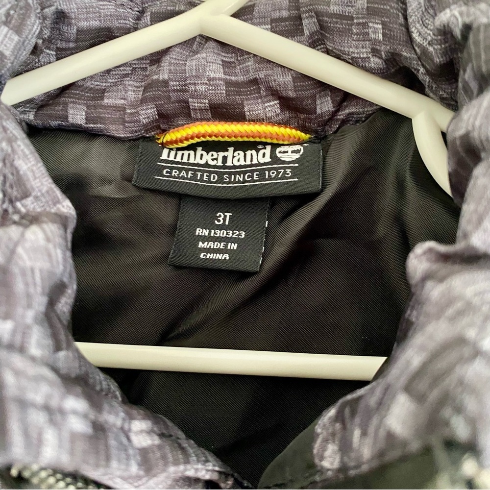 Timberland Charcoal Patterned Toddler Puffer Vest - Picture 3 of 4